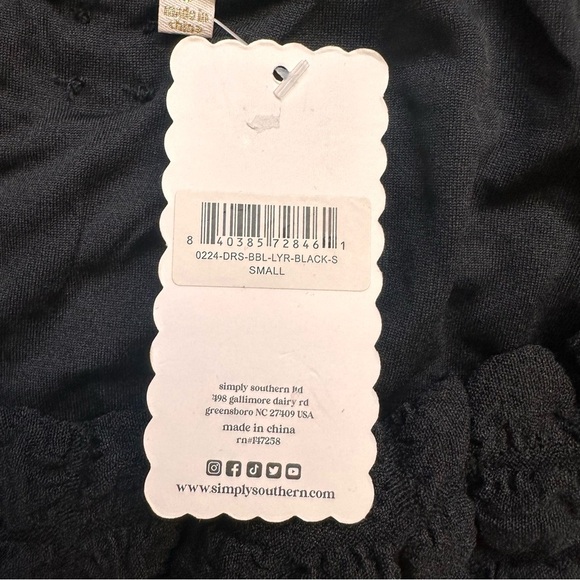 Simply Southern Black Textured Long Sleeve Tiered Mini Dress Size Small NWT - Picture 10 of 11